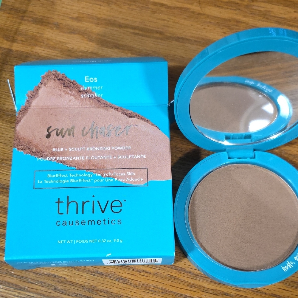 Thrive Causemetics Sun Chaser Bronzing Powder - Shimmer